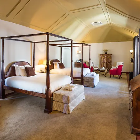 York House 4*