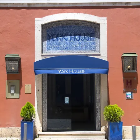 Отель York House 4*