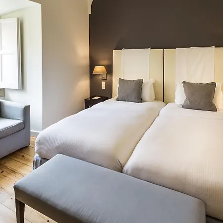 York House 4*