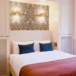 York House 4*